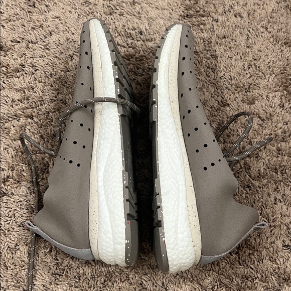 OTBT women’s tennis shoe - Picture 3 of 6